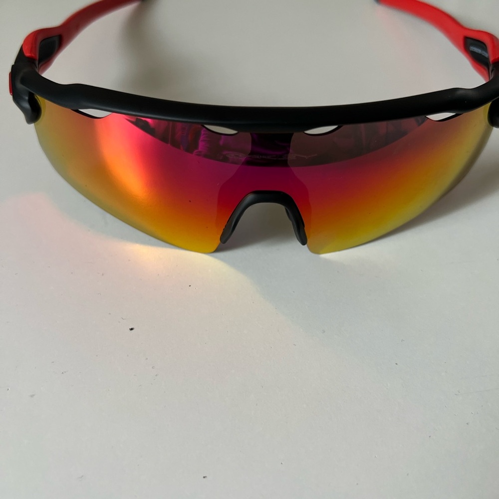 Oakley Performance Sport Sunglasses - Pink shield Lens - Picture 6 of 7